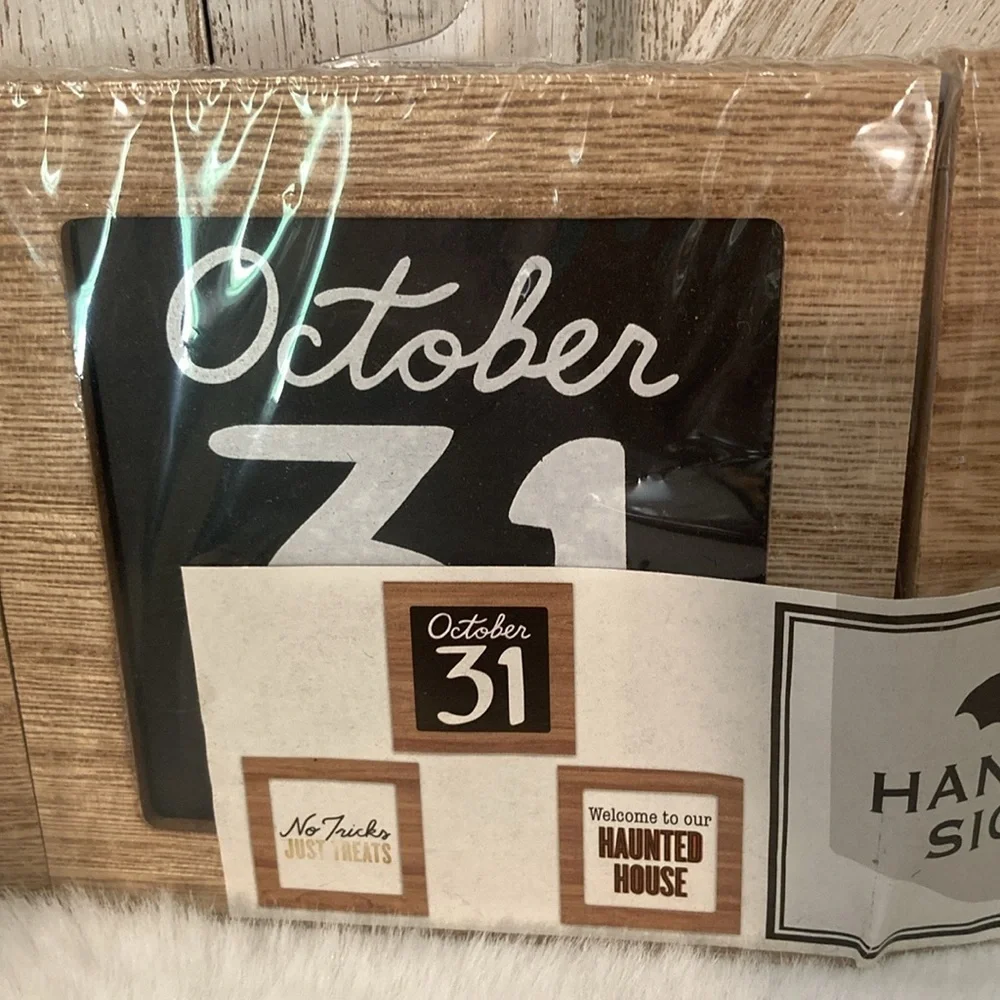 Target BP Halloween 2020 Mini Hanging Signs